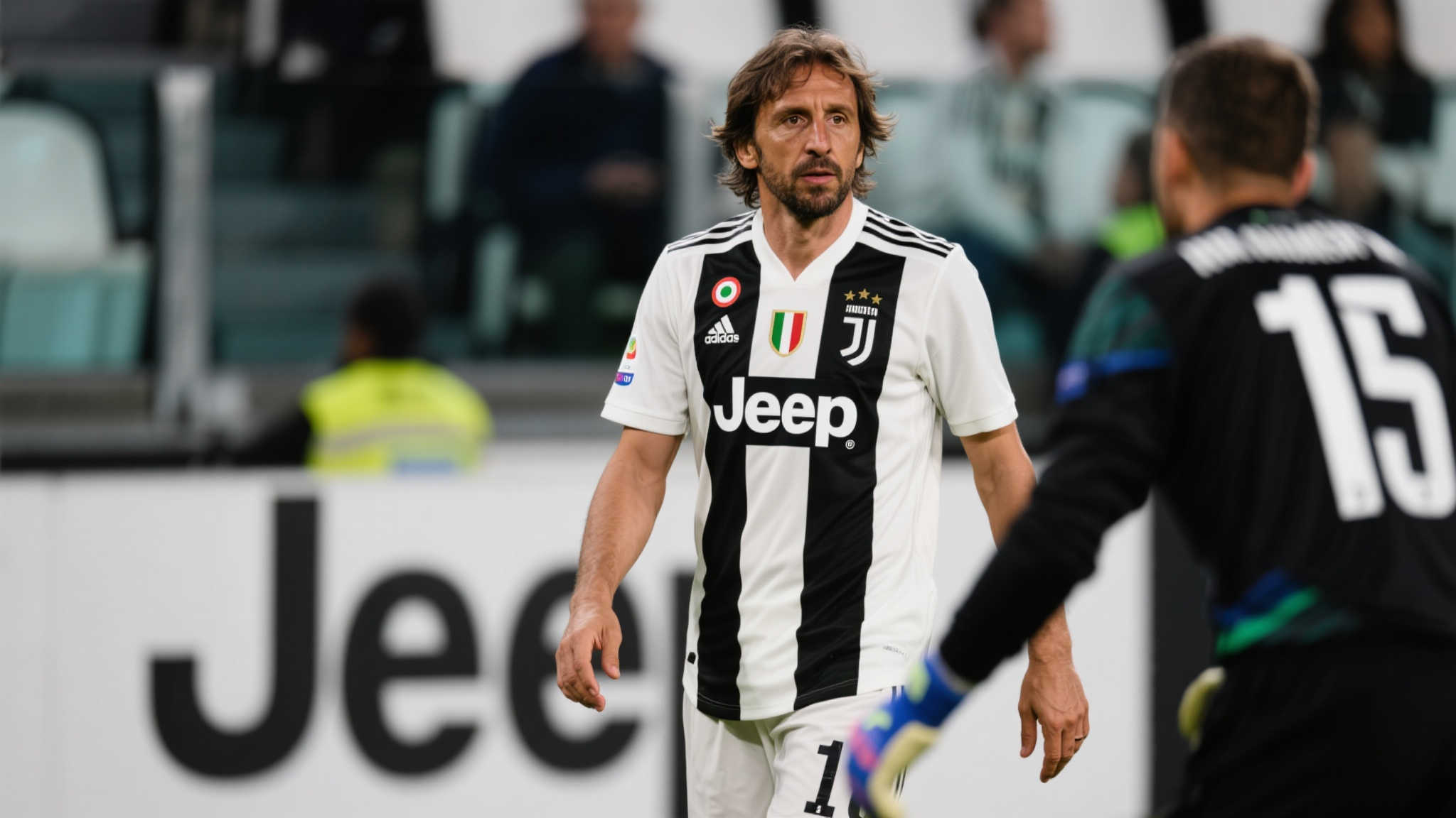 雄心勃勃的 雄心勃勃的